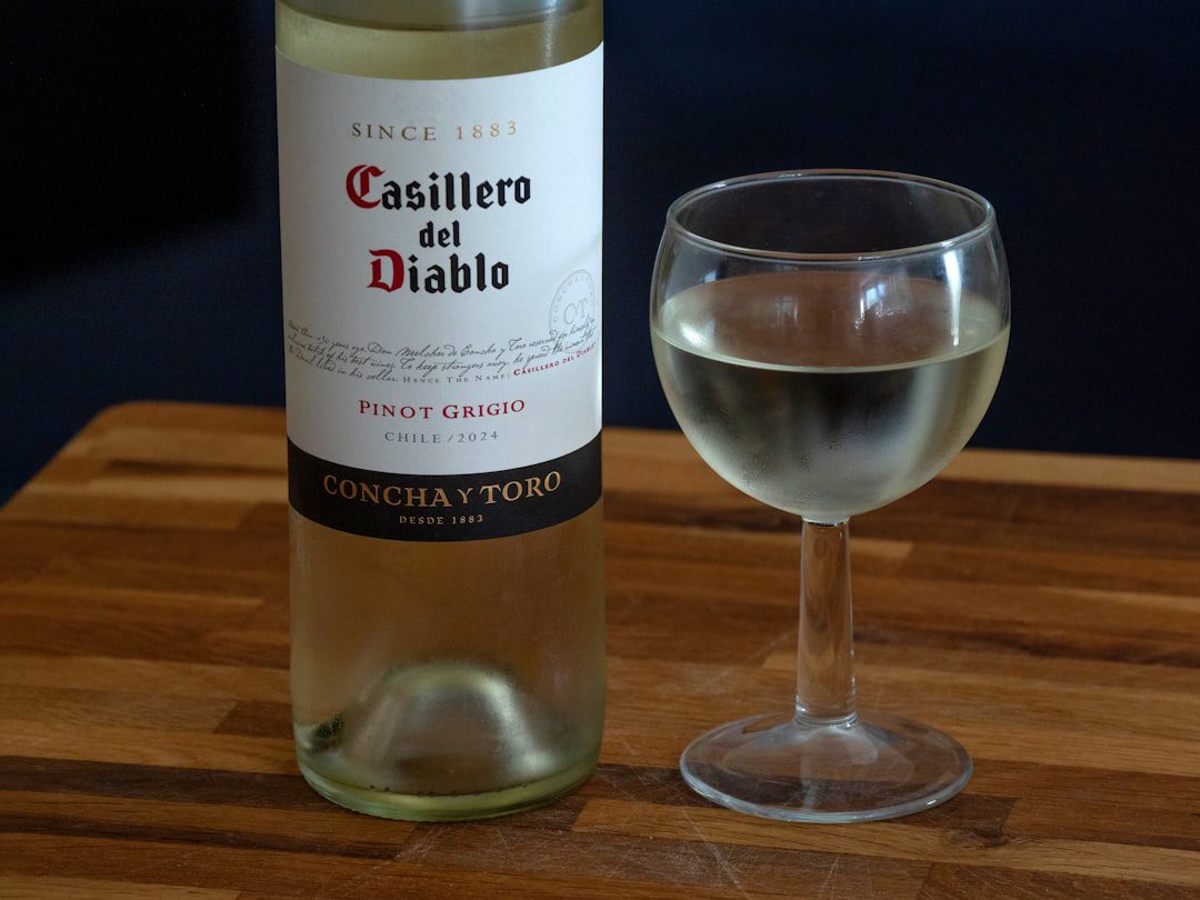 Pinot Grigio: What Does It Taste Like, and Why Do People Love It?