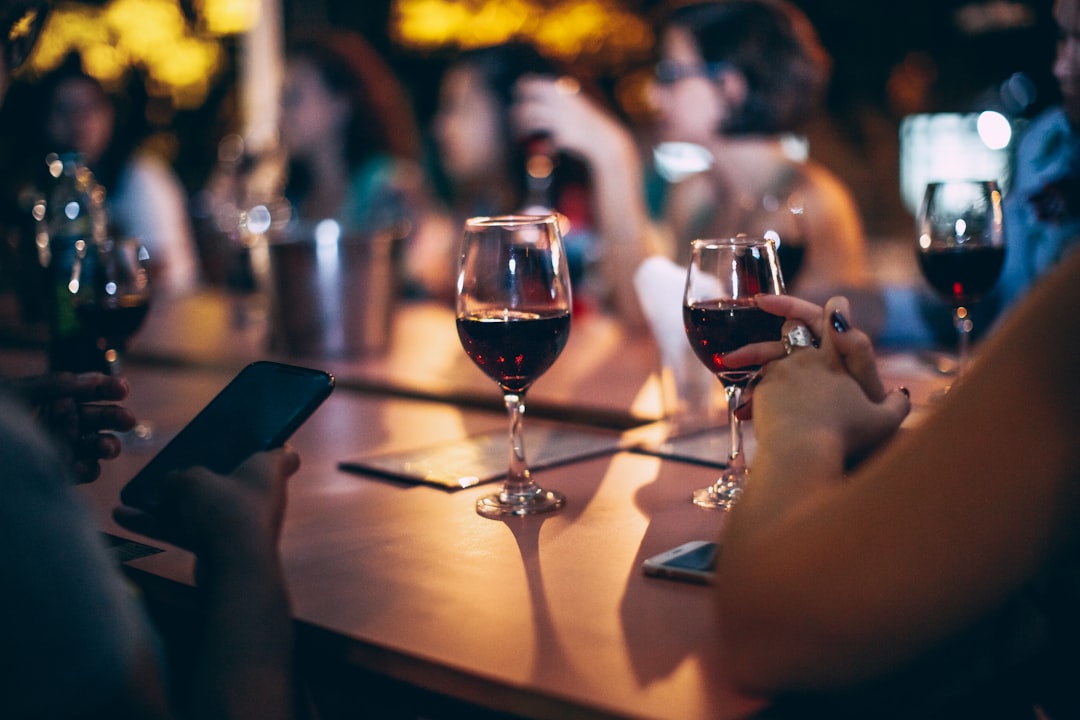 5 Best Free Wine Rating Apps in 2026
