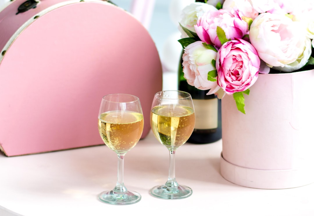 Best Wines for Mother's Day 2026: Gift Ideas for Every Mum