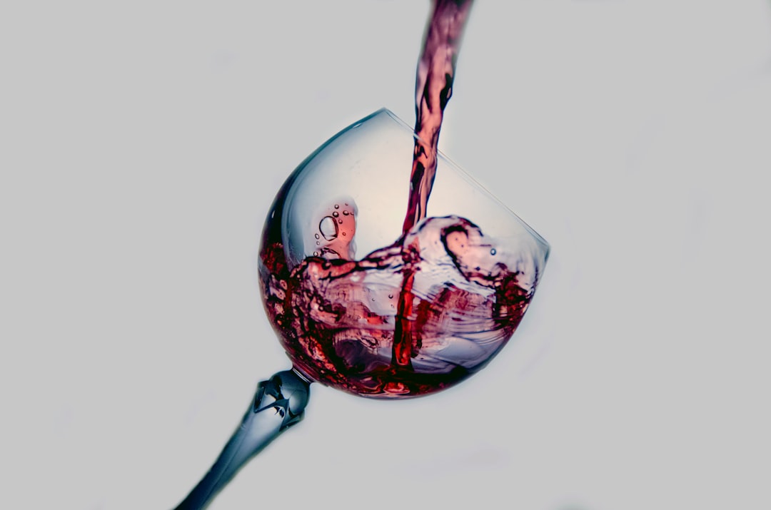 The 5 S's of Wine Tasting: See, Swirl, Sniff, Sip, Savour