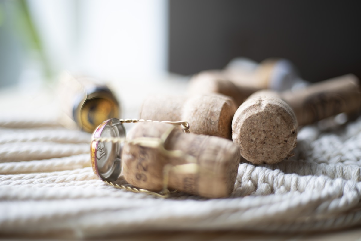 How Long Does Wine Last After Opening? (By Wine Type)