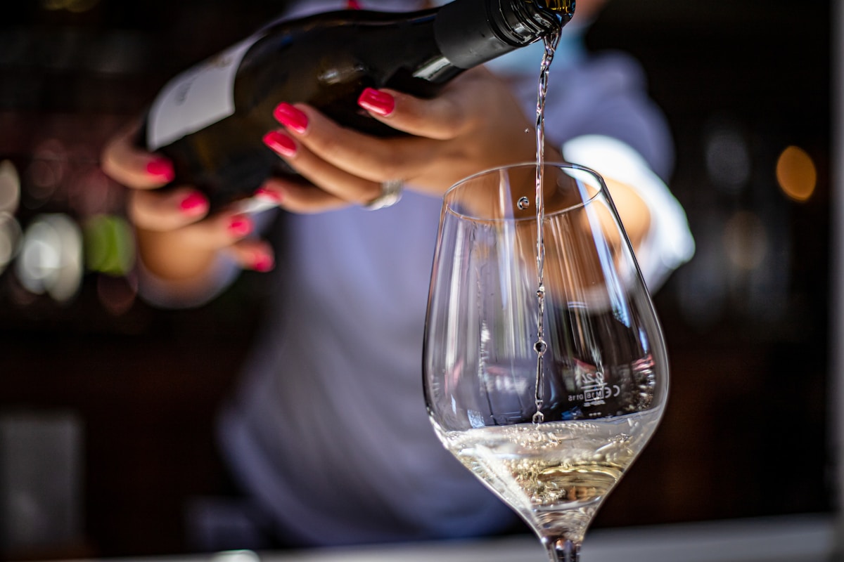 Sauvignon Blanc vs Riesling: Which White Wine Should You Choose?
