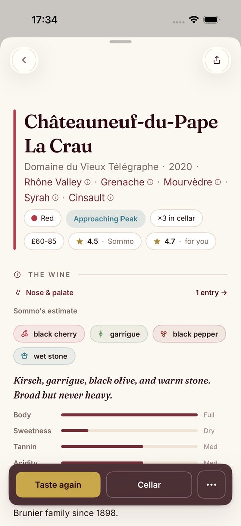 Sommo wine detail showing practical aroma descriptors on iPhone